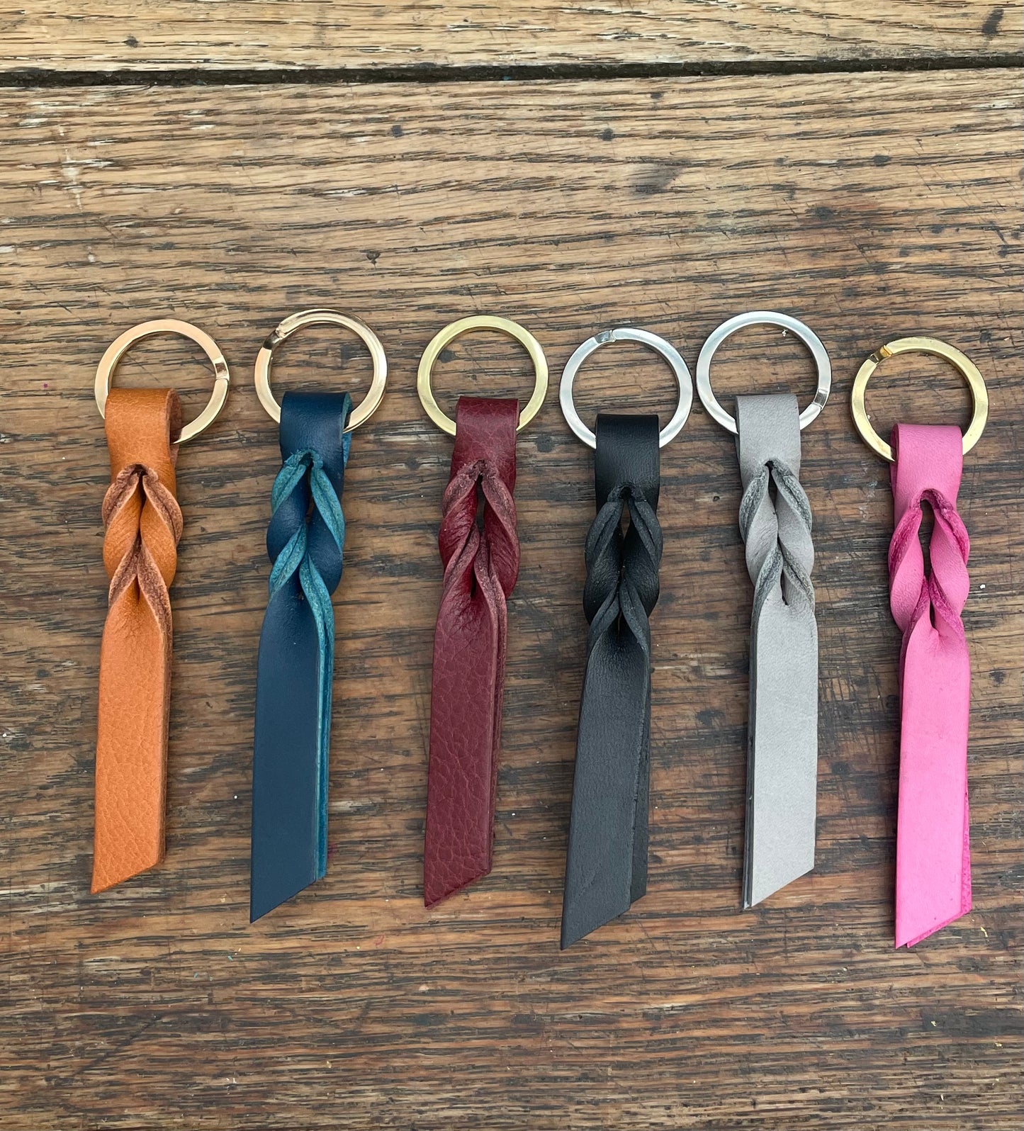 Twist Keyring - Various Colours