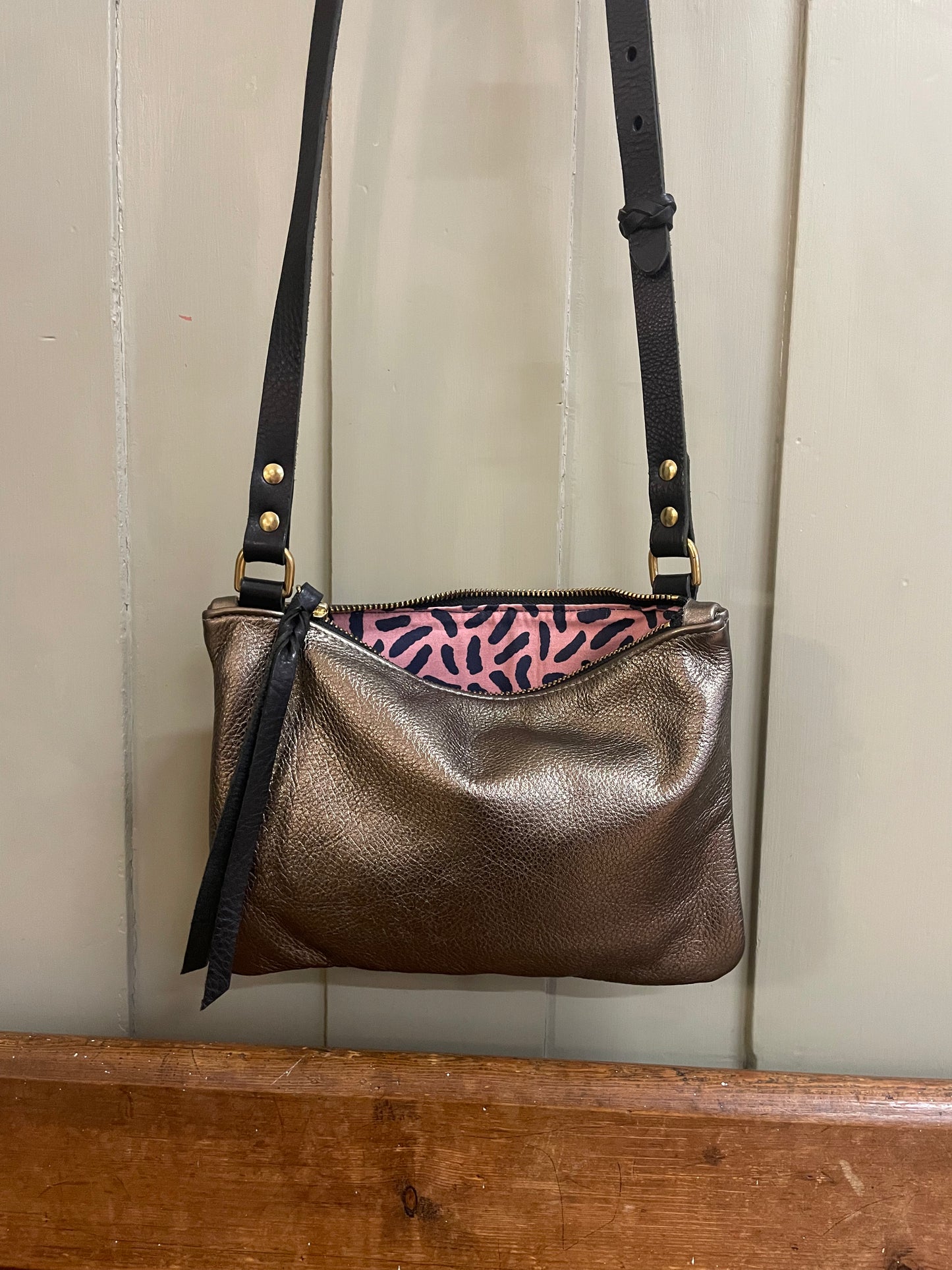 Betsy Crossbody - Anthracite