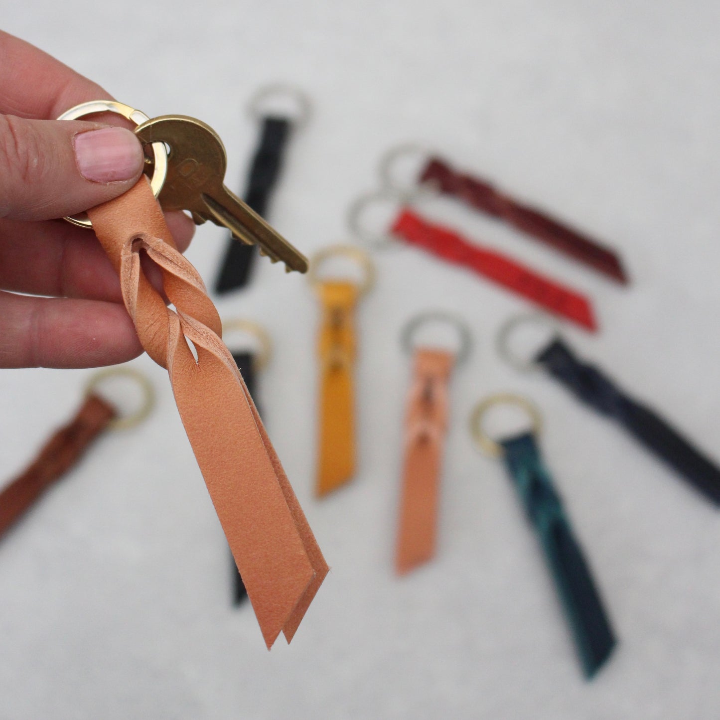 Twist Keyring - Navy Tumblegrain