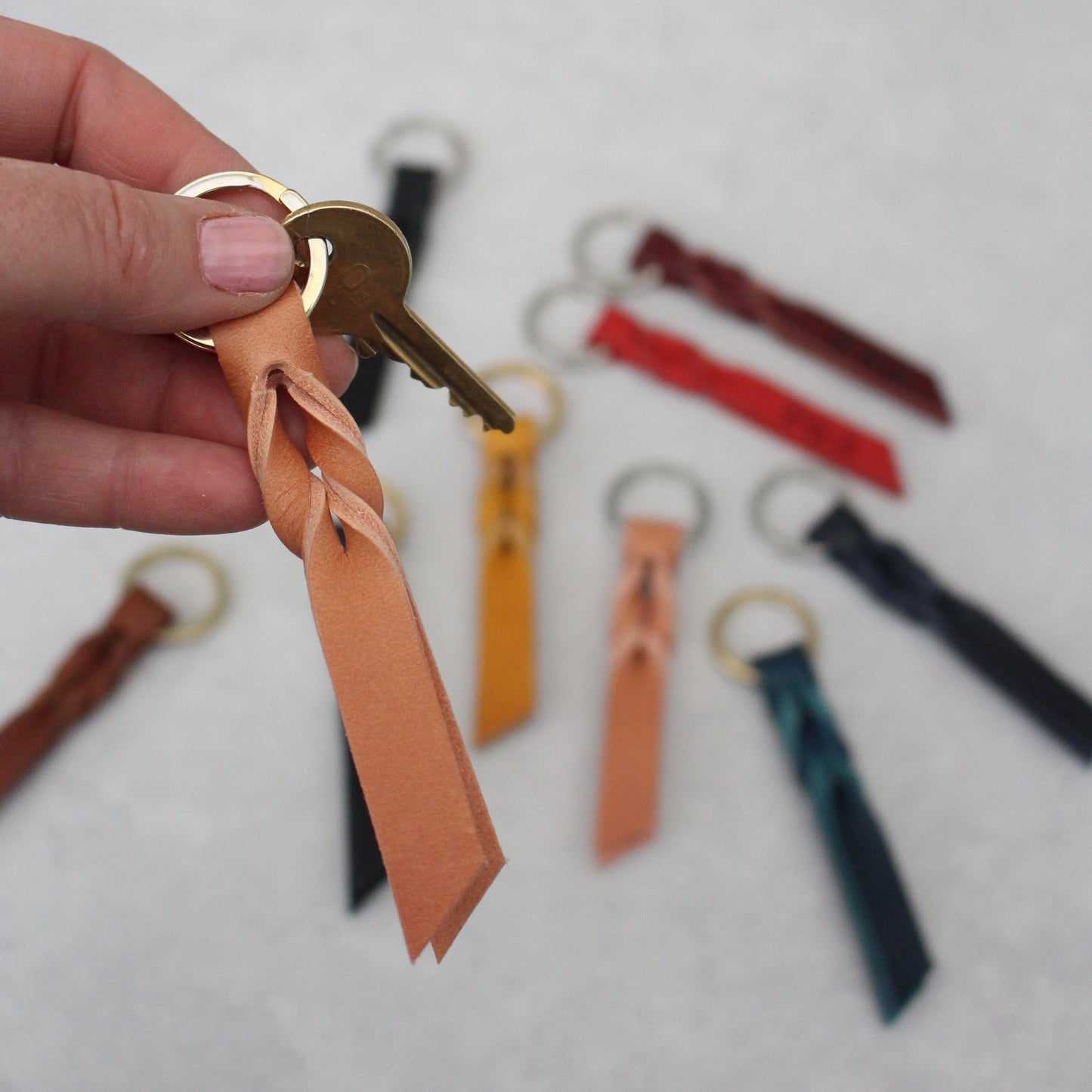 Twist Keyring - Grey