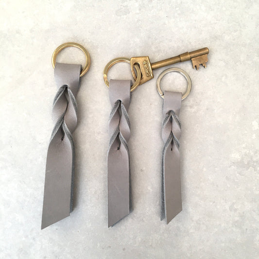 Twist Keyring - Grey