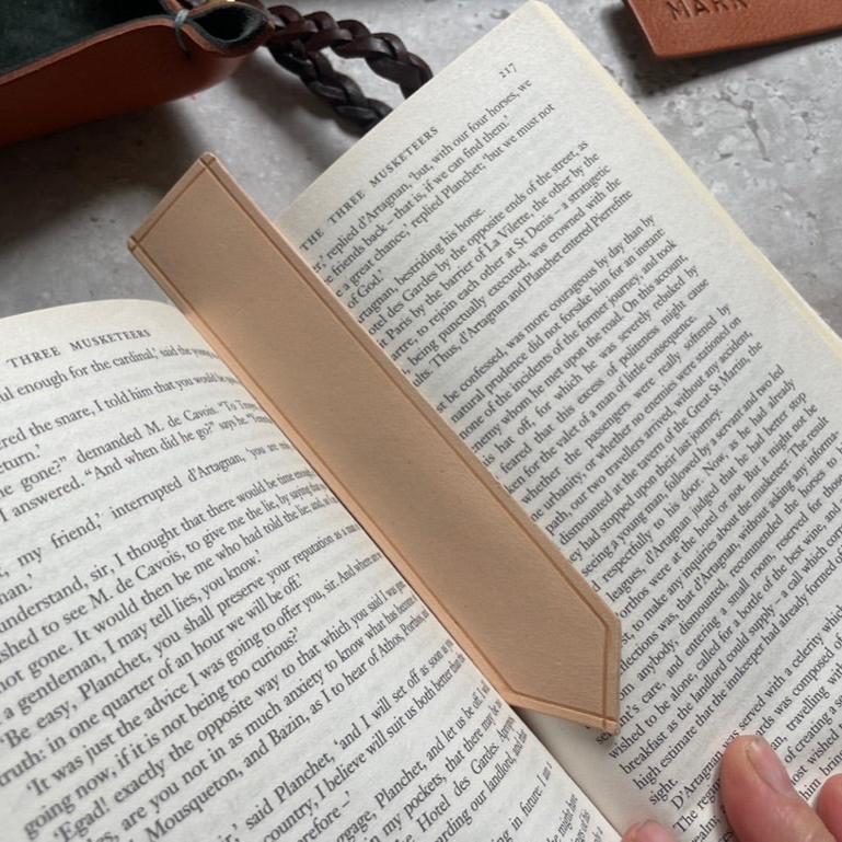 Leather Bookmark - Pointed – Miller and Jeeves