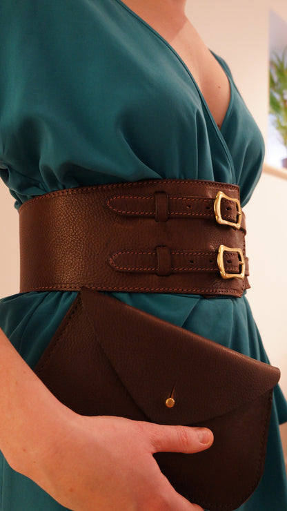 Kingsbury Pouch - Brown