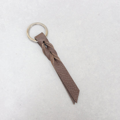 Twist Keyring - Taupe Tumblegrain