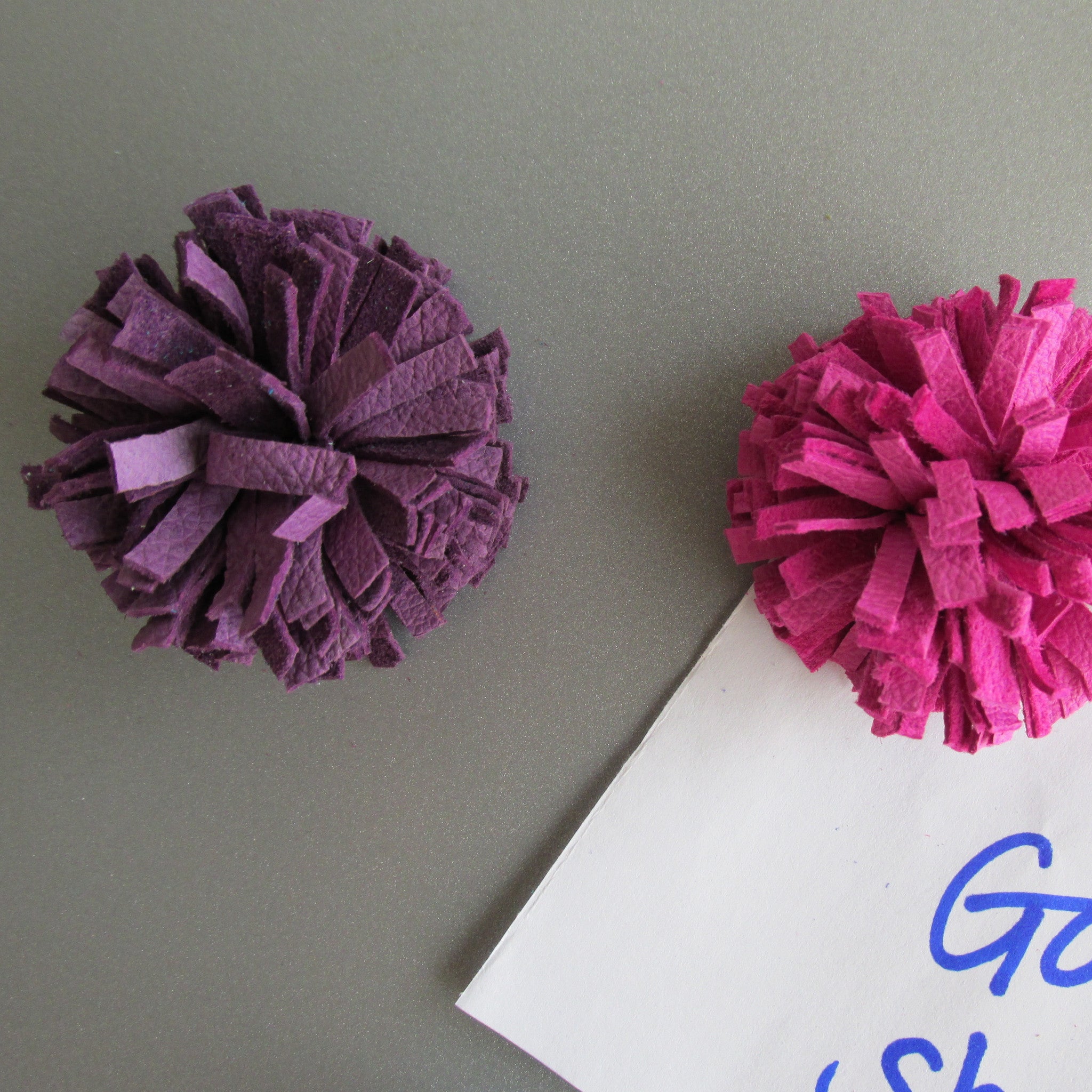 Pompom Magnet - Purple