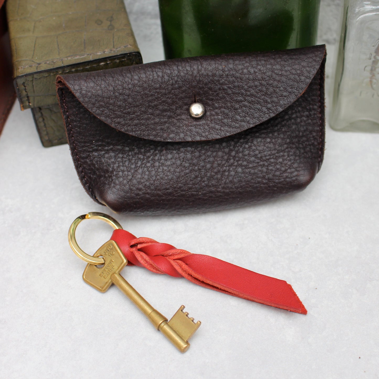 Miller and Jeeves Hebden coin pouch, dark brown cruiser leather