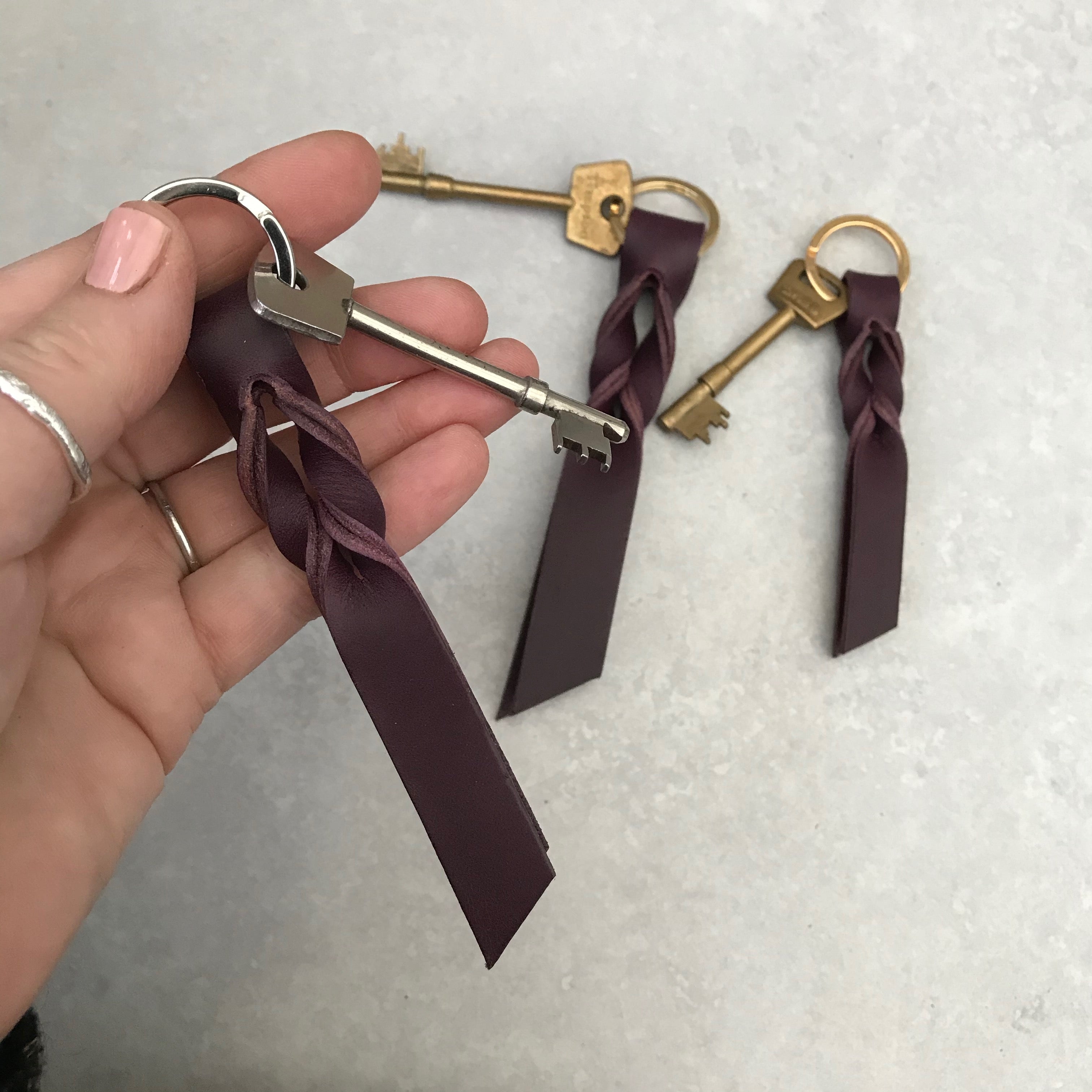 Twist Keyring - Purple