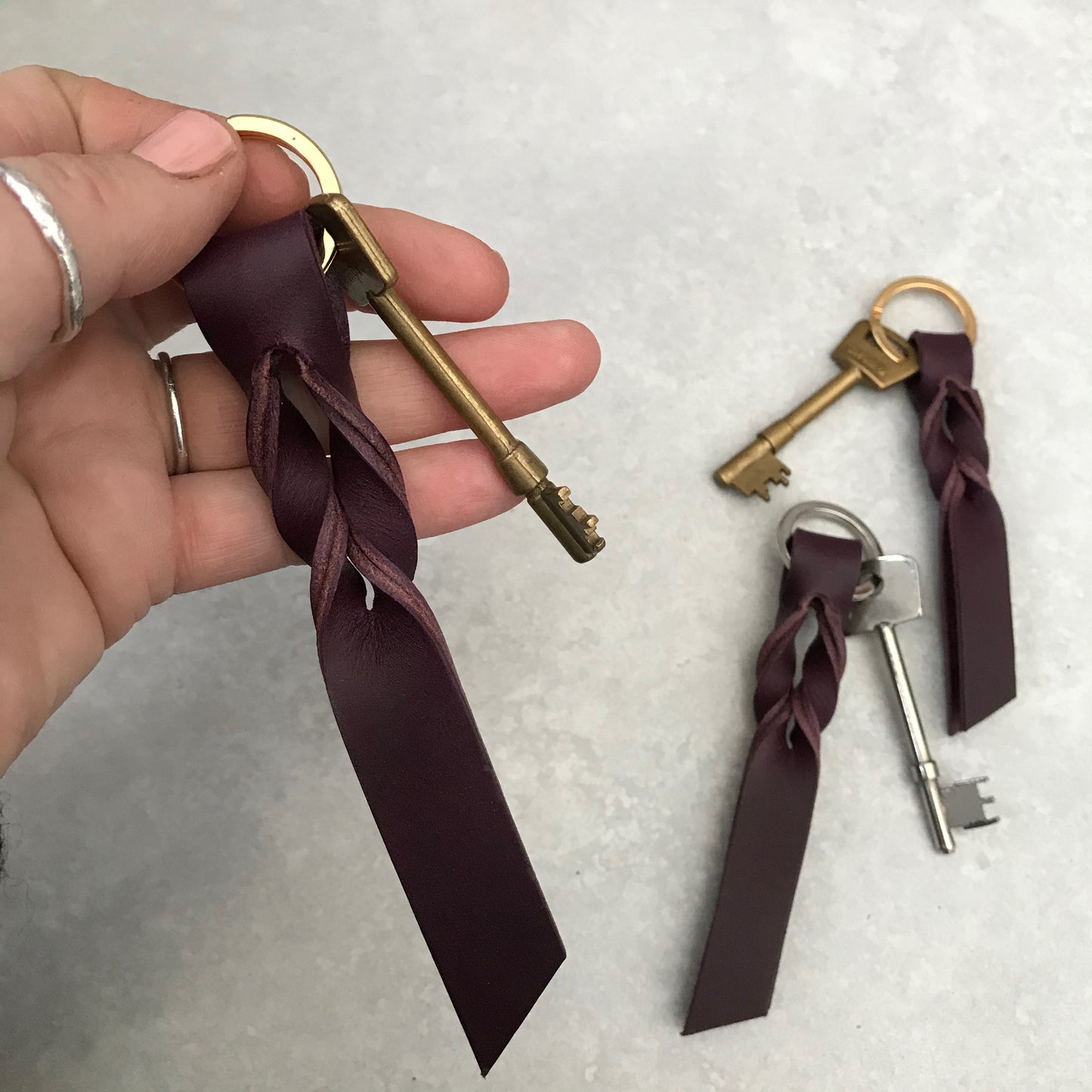 Twist Keyring - Purple
