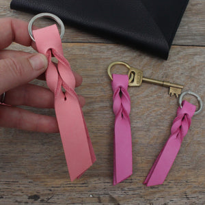 Twist Keyring - Hot Pink