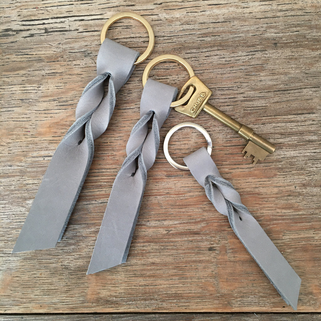 Twist Keyring - Grey