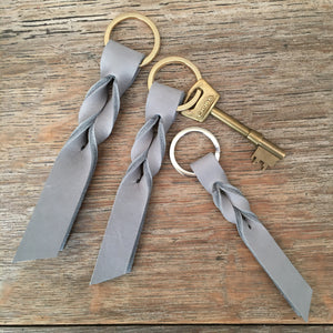 Twist Keyring - Grey