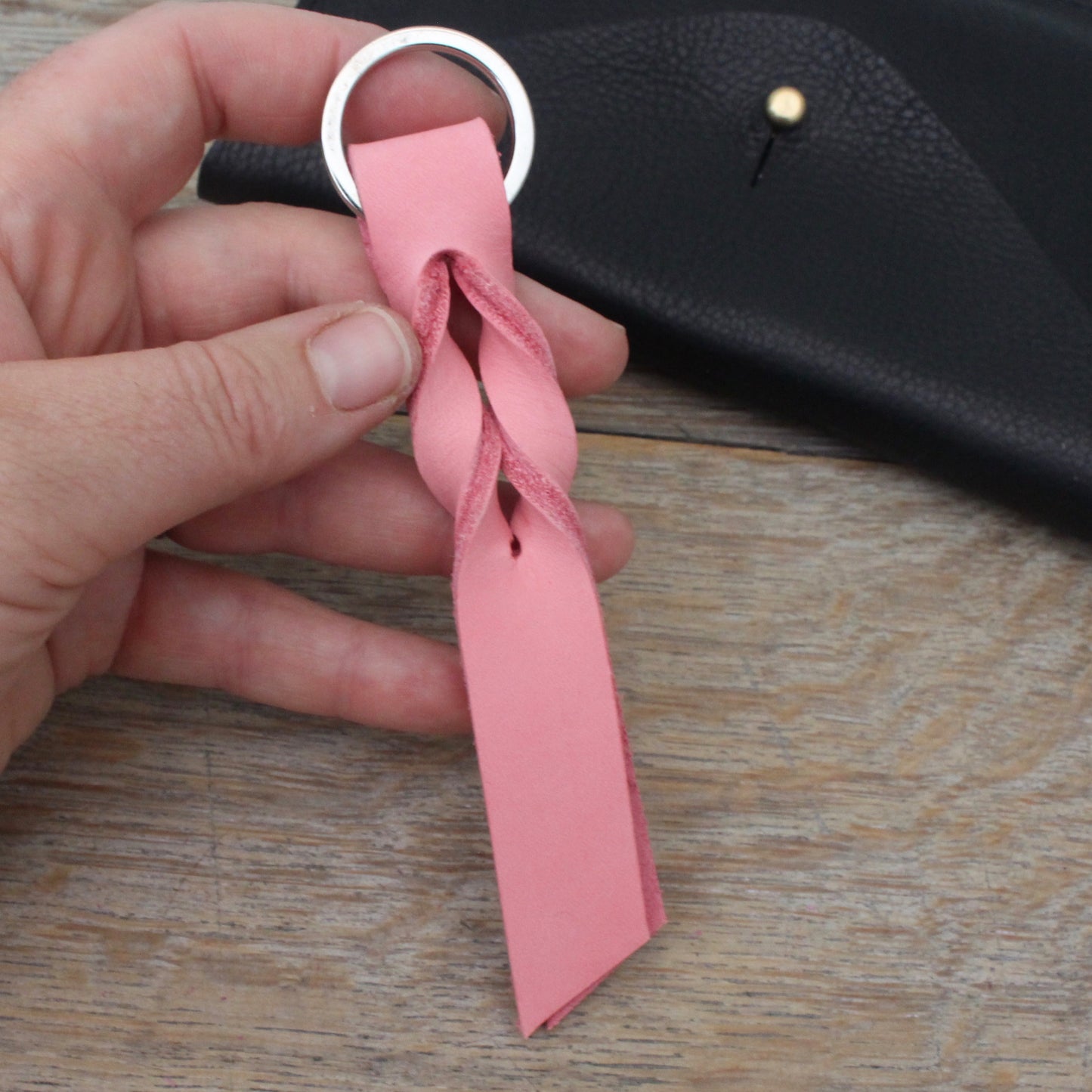 Twist Keyring - Rose Pink